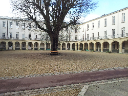 Nettoyage vitres Maison D'Education Légion D'Honneur à St Germain en Laye